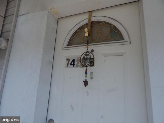 7425 RIVER RD, Pennsauken, NJ 08110