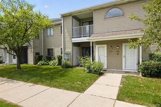 777 Clubhouse Drive 2, York Charter Township, MI 48197