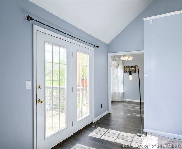 4247 Sunrise Drive, Sellersburg, IN 47172