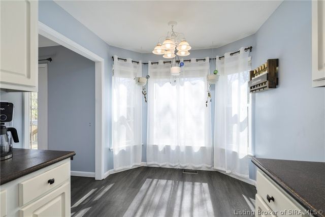 4247 Sunrise Drive, Sellersburg, IN 47172