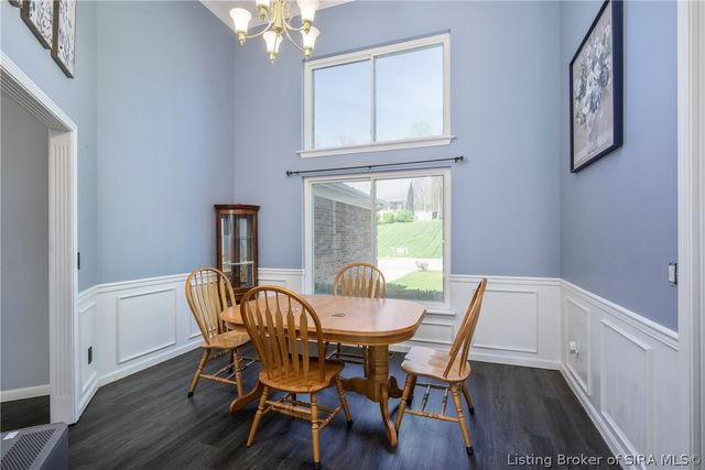 4247 Sunrise Drive, Sellersburg, IN 47172