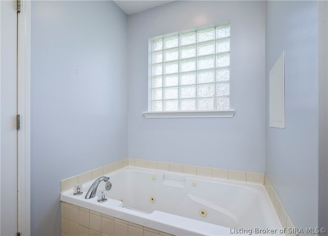 4247 Sunrise Drive, Sellersburg, IN 47172