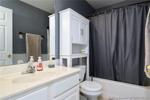 4247 Sunrise Drive, Sellersburg, IN 47172