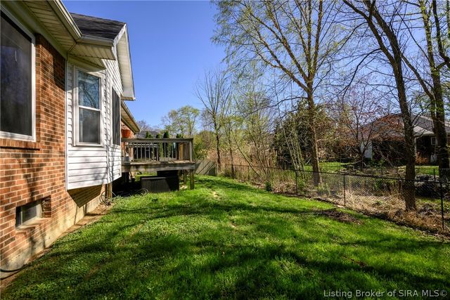 4247 Sunrise Drive, Sellersburg, IN 47172