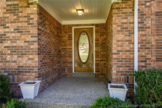 4247 Sunrise Drive, Sellersburg, IN 47172