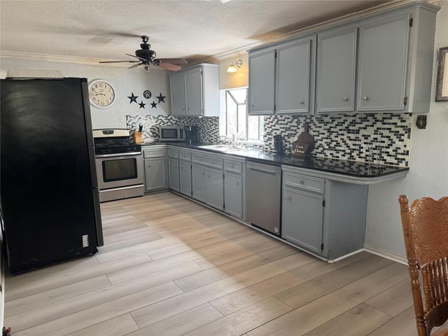 41 Joyce Street, Shepherd, TX 77371