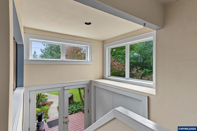 1760 John St S, Salem, OR 97302