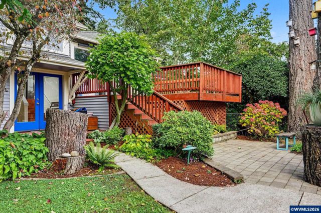 1760 John St S, Salem, OR 97302