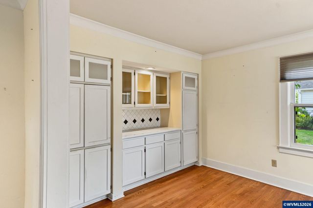 1760 John St S, Salem, OR 97302
