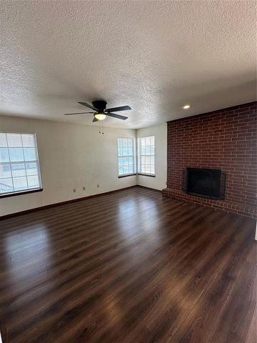 4400 Hemingway Drive 207, Oklahoma City, OK 73118
