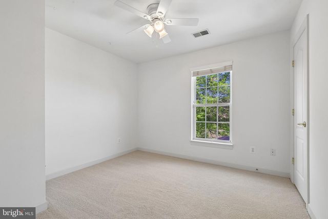 43097 BINKLEY CIR, Leesburg, VA 20176