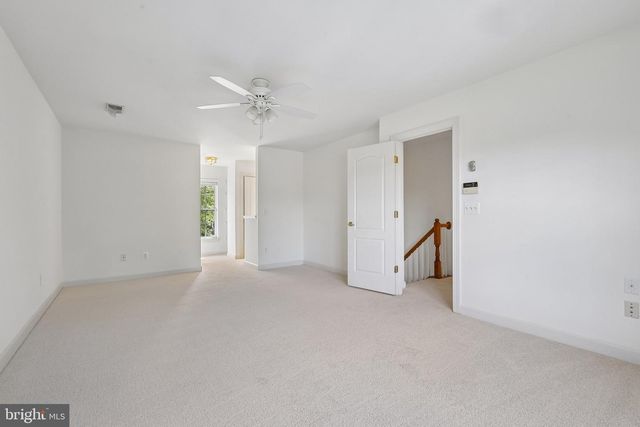 43097 BINKLEY CIR, Leesburg, VA 20176