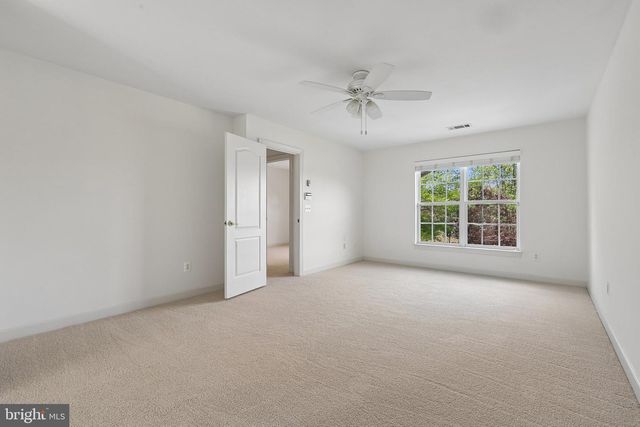 43097 BINKLEY CIR, Leesburg, VA 20176