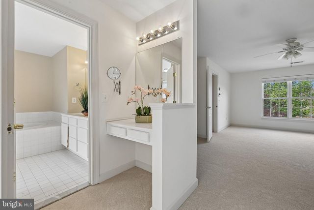 43097 BINKLEY CIR, Leesburg, VA 20176