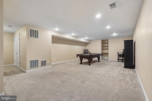 43097 BINKLEY CIR, Leesburg, VA 20176