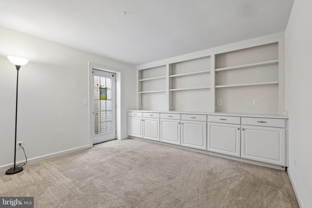 43097 BINKLEY CIR, Leesburg, VA 20176