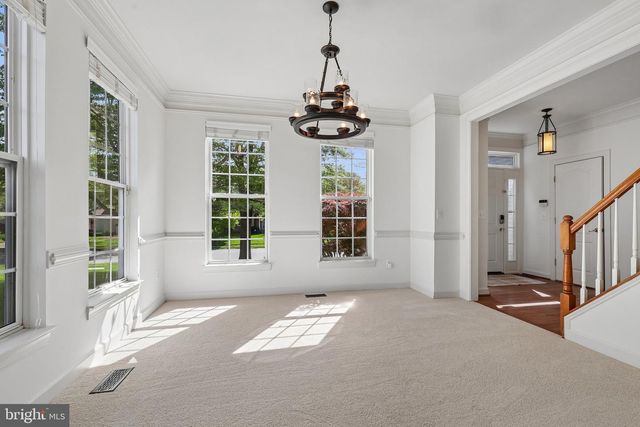 43097 BINKLEY CIR, Leesburg, VA 20176