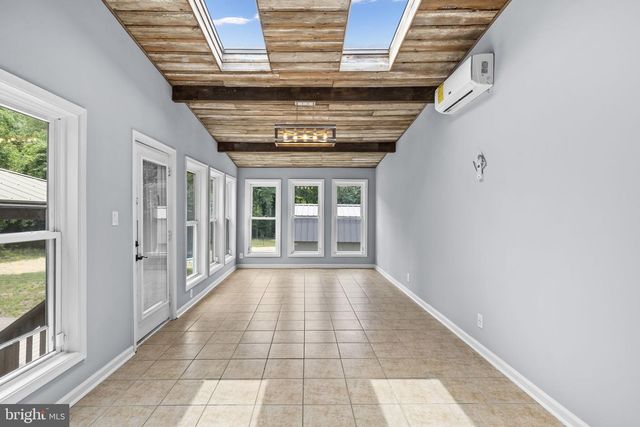 10329 GORDON RD, Spotsylvania, VA 22553