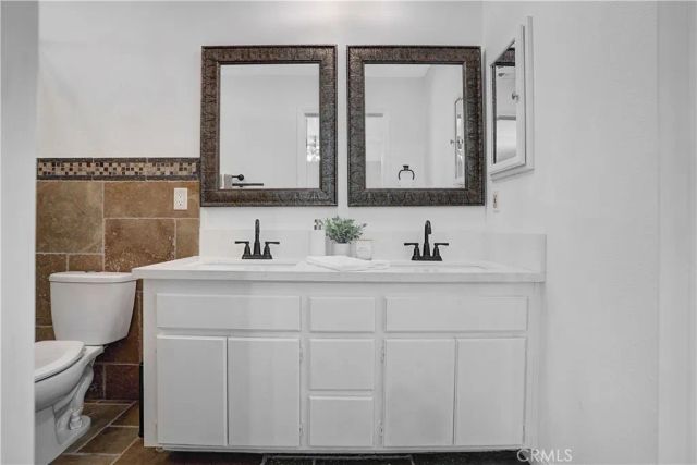 22196 Hoofbeat Way, Canyon Lake, CA 92587
