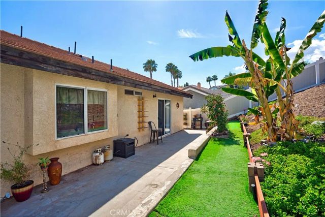 22196 Hoofbeat Way, Canyon Lake, CA 92587