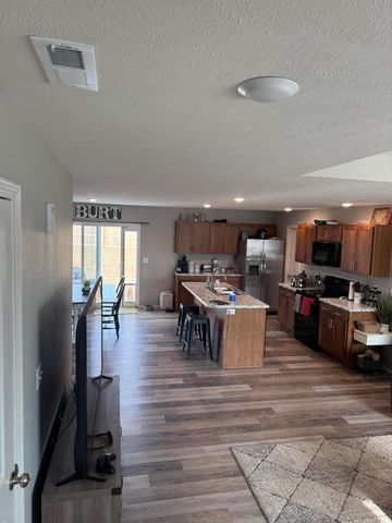 1209 Abbey Avenue, Monett, MO 65708