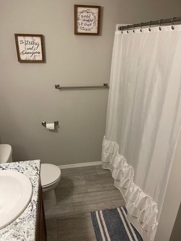 1209 Abbey Avenue, Monett, MO 65708