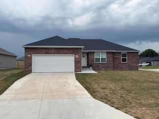 1209 Abbey Avenue, Monett, MO 65708