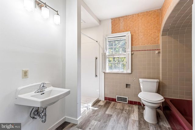 419 VIRGINIA AVE, Collingswood, NJ 08107