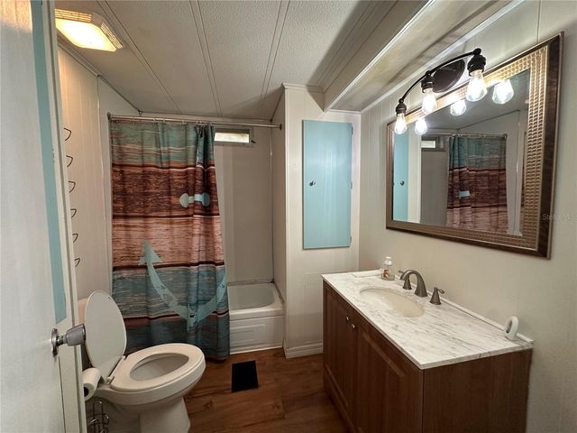 24007 RIVER ROAD, Astor, FL 32102