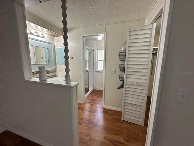 24007 RIVER ROAD, Astor, FL 32102