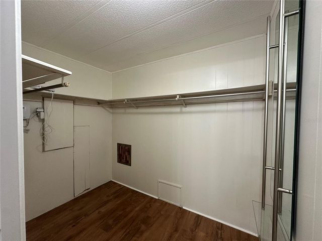 24007 RIVER ROAD, Astor, FL 32102