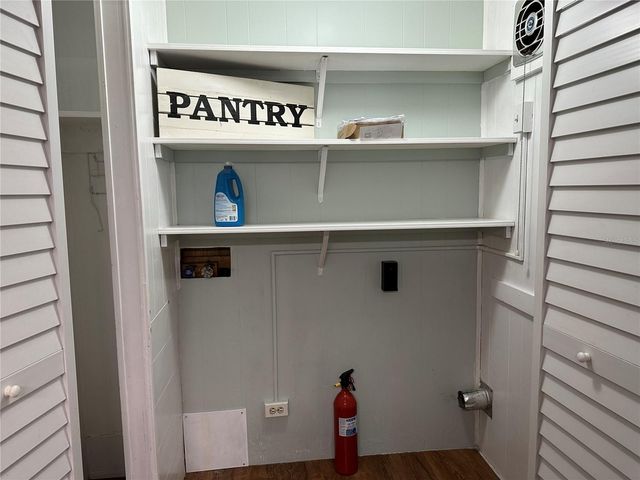 24007 RIVER ROAD, Astor, FL 32102