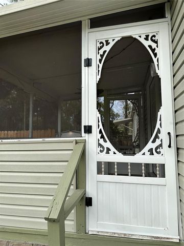 24007 RIVER ROAD, Astor, FL 32102