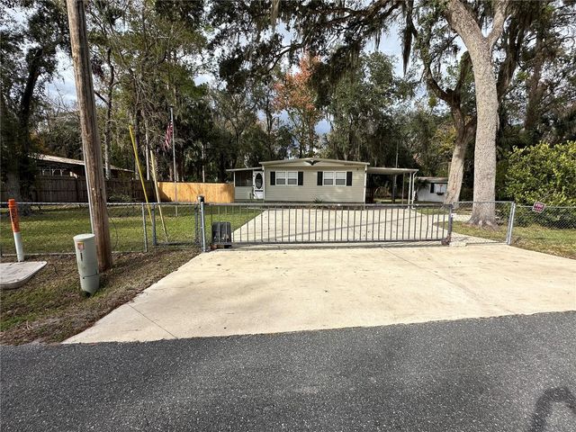 24007 RIVER ROAD, Astor, FL 32102