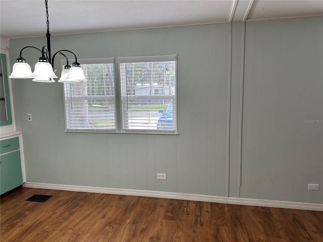 24007 RIVER ROAD, Astor, FL 32102