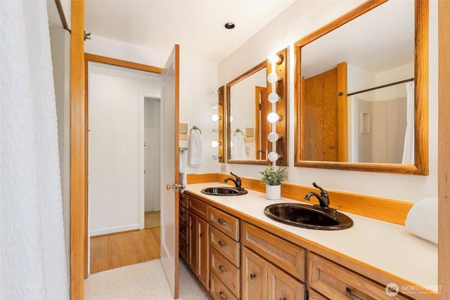 9630 26th Avenue NW, Seattle, WA 98117