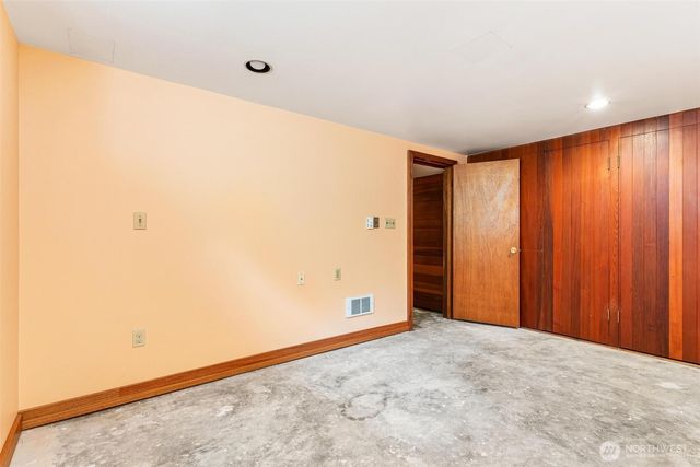 9630 26th Avenue NW, Seattle, WA 98117