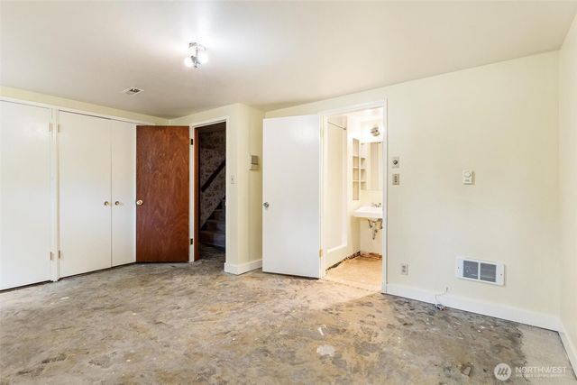 9630 26th Avenue NW, Seattle, WA 98117