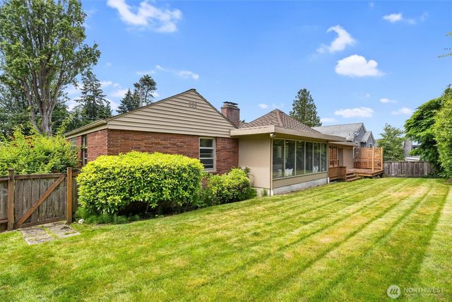 9630 26th Avenue NW, Seattle, WA 98117