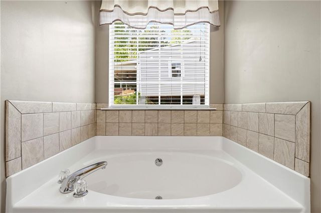 7272 Plum Creek Drive, Gainesville, GA 30507