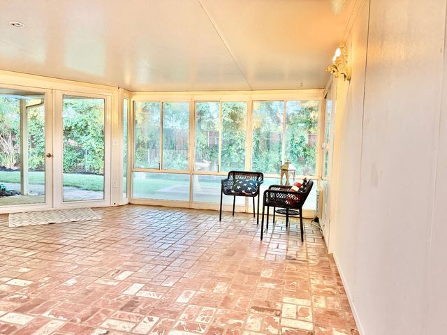 5706 Jeff Way, Carmichael, CA 95608