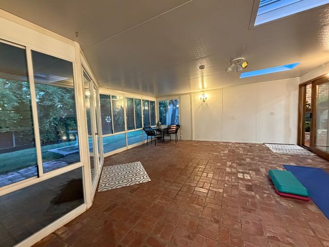 5706 Jeff Way, Carmichael, CA 95608