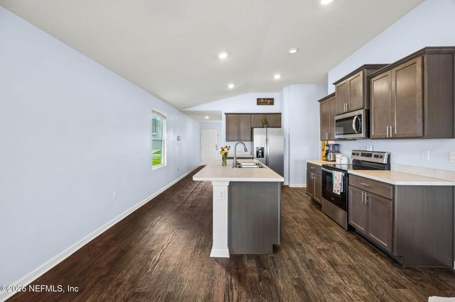 6482 BUCKING BRONCO Drive, Jacksonville, FL 32234