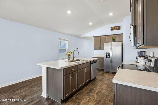 6482 BUCKING BRONCO Drive, Jacksonville, FL 32234