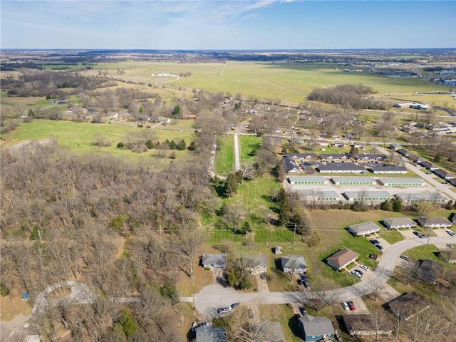 2206 N Swisher Drive, Clinton, MO 64735