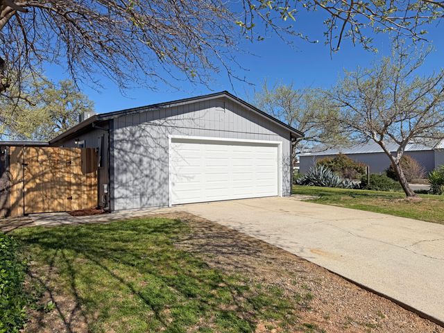 4288 Bradley Drive, Redding, CA 96003