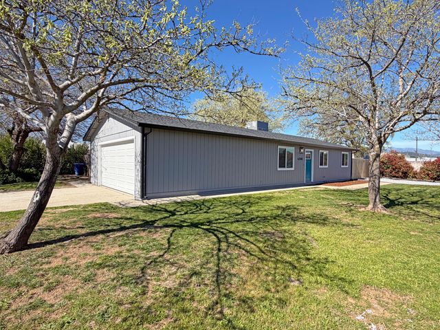 4288 Bradley Drive, Redding, CA 96003