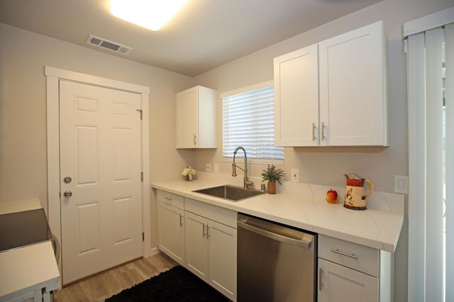 4288 Bradley Drive, Redding, CA 96003