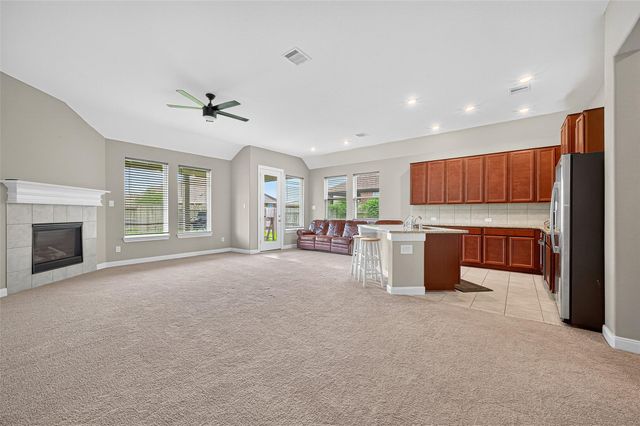 1924 Auburn Willow Lane, Pearland, TX 77089