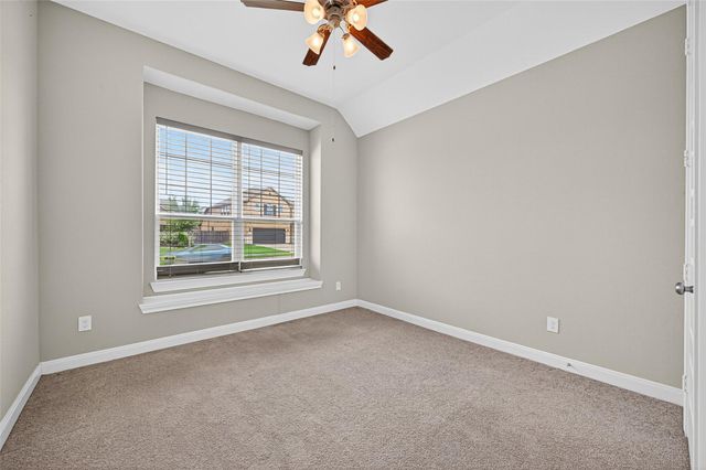 1924 Auburn Willow Lane, Pearland, TX 77089